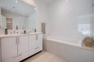 4521 San Felipe St, Houston, TX 77027 - Photo 15