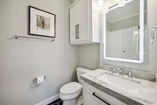 4 W Shady Ln, Houston, TX 77063 - Photo 31