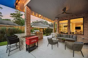 4 W Shady Ln, Houston, TX 77063 - Photo 39