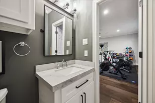 4 W Shady Ln, Houston, TX 77063 - Photo 29