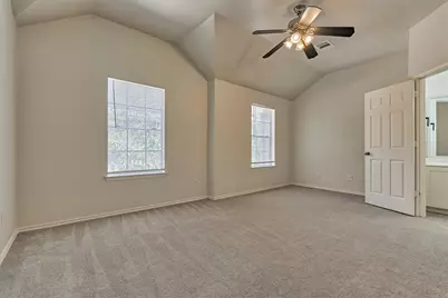 111 N Villa Oaks Drive, The Woodlands, TX 77382 - Photo 25