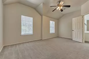 111 N Villa Oaks Dr, The Woodlands, TX 77382 - Photo 25