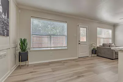 111 N Villa Oaks Drive, The Woodlands, TX 77382 - Photo 19