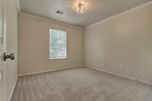 111 N Villa Oaks Dr, The Woodlands, TX 77382 - Photo 29