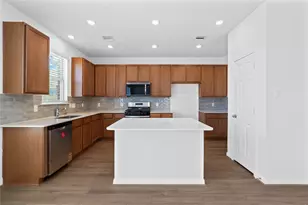 1630 Vista Luna Dr, Texas City, TX 77591 - Photo 9