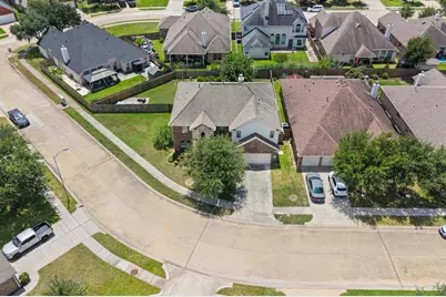 9803 Lynnrose Springs Drive, Tomball, TX 77375 - Photo 39
