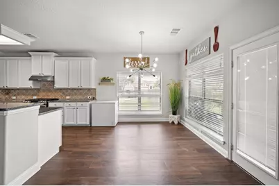 9803 Lynnrose Springs Drive, Tomball, TX 77375 - Photo 13
