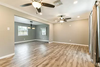 207 Woodvale Drive, League City, TX 77573 - Photo 7