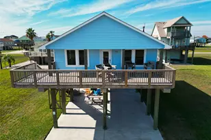 131 Pieces of 8, Freeport, TX 77541 - Photo 3