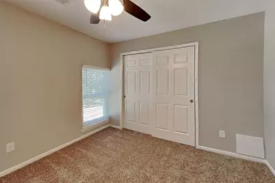 1021 Glenview Drive, Pearland, TX 77581 - Photo 13