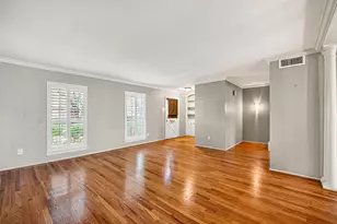 473 N Post Oak Ln, Houston, TX 77024 - Photo 9