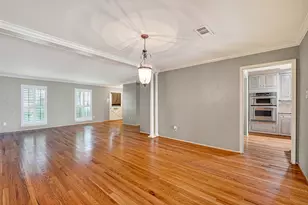 473 N Post Oak Ln, Houston, TX 77024 - Photo 11