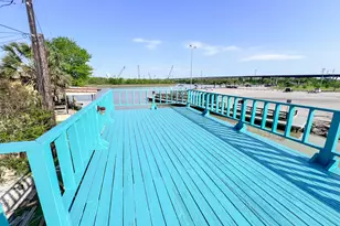 27 Marlin Ln, Baytown, TX 77520 - Photo 9