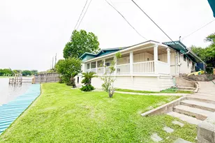 27 Marlin Ln, Baytown, TX 77520 - Photo 5