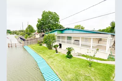 27 Marlin Lane, Baytown, TX 77520 - Photo 3
