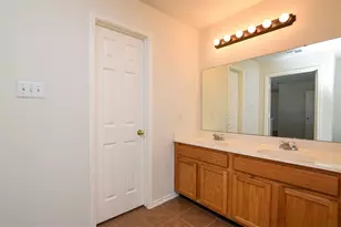 19014 Prairie Bluff Dr, Cypress, TX 77433 - Photo 37