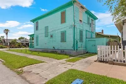 2301 31st Street, Galveston, TX 77550 - Photo 3