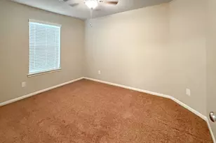 341 Lake Line Dr, Alvin, TX 77511 - Photo 5