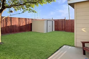 341 Lake Line Dr, Alvin, TX 77511 - Photo 27