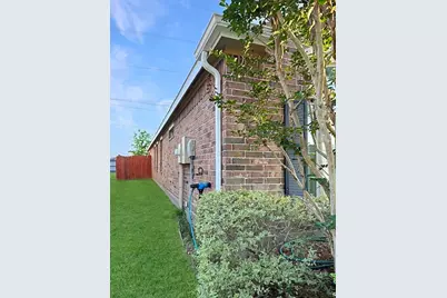 341 Lake Line Drive, Alvin, TX 77511 - Photo 31