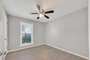 12114 Ryewater Dr, Houston, TX 77089 - Photo 13