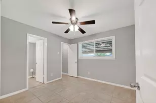 12114 Ryewater Dr, Houston, TX 77089 - Photo 7