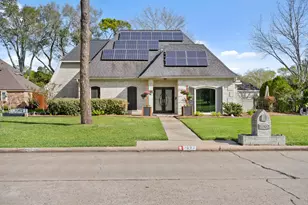 3002 Hampton Dr, Missouri City, TX 77459 - Photo 1