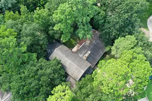 1010 River Bend Dr, Houston, TX 77063 - Photo 3