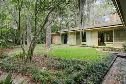 1010 River Bend Drive, Houston, TX 77063 - Photo 9