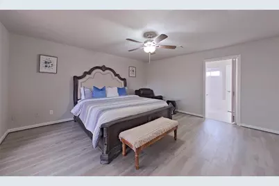 20206 Lake Sherwood Drive, Katy, TX 77450 - Photo 9