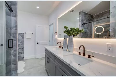 5024 Winnetka Street #B, Houston, TX 77021 - Photo 7