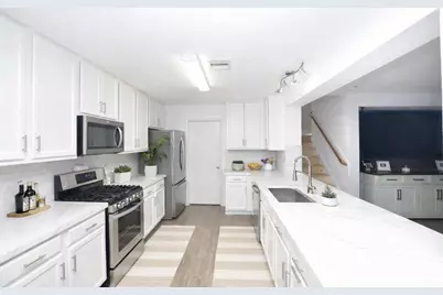 910 Staffordale Manor Lane, Houston, TX 77047 - Photo 3