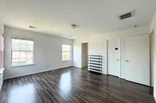 910 Staffordale Manor Ln, Houston, TX 77047 - Photo 7