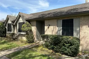 3918 Laura Leigh Dr, Friendswood, TX 77546 - Photo 1