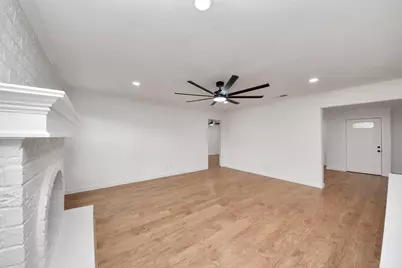 10322 Sagerock Drive, Houston, TX 77089 - Photo 17