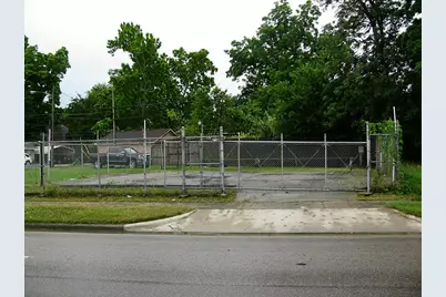 0 N North Loop, Houston, TX 77008 - Photo 13