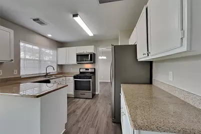 10118 Prospect Hill Drive, Houston, TX 77064 - Photo 5