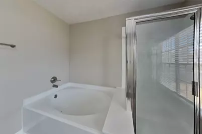 10118 Prospect Hill Drive, Houston, TX 77064 - Photo 9