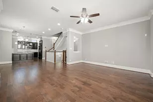 6703 Highclere Manor Ln, Houston, TX 77055 - Photo 15