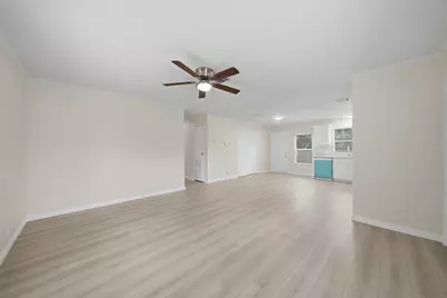 11730 Greenglen Drive, Houston, TX 77044 - Photo 9