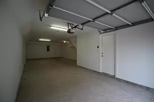 2710 Hullsmith Dr, Houston, TX 77063 - Photo 19