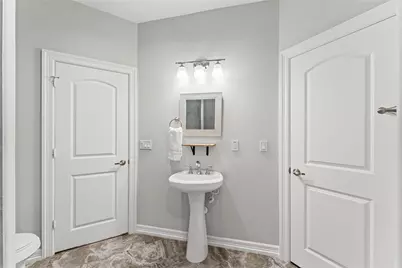 11129 Olympia Drive, Houston, TX 77042 - Photo 21