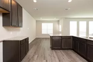 5227 James Michael Dr, Rosharon, TX 77583 - Photo 9