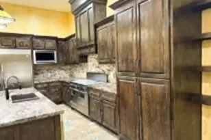 12250 Charlotte Dr, Lumberton, TX 77657 - Photo 9