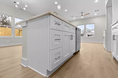 7322 Phillips Street, Houston, TX 77088 - Photo 9