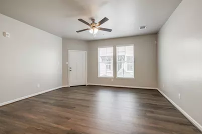 123 Park Place Circle #B, Waller, TX 77484 - Photo 3