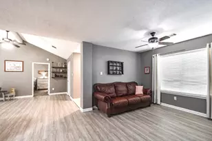 16392 Many Trees Ln, Conroe, TX 77302 - Photo 17