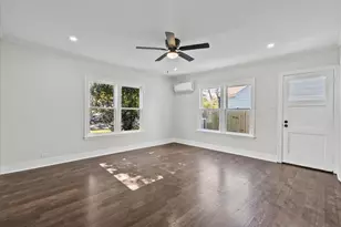 802 18th Ave N, Texas City, TX 77590 - Photo 13