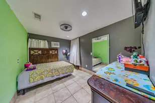 9710 Debbie Ln, Houston, TX 77038 - Photo 11