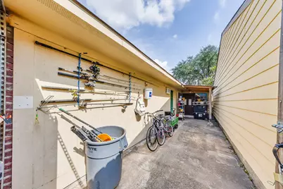 9710 Debbie Lane, Houston, TX 77038 - Photo 31